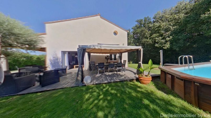 MAISON  6 PIECES 172 M2  LES CLUSES