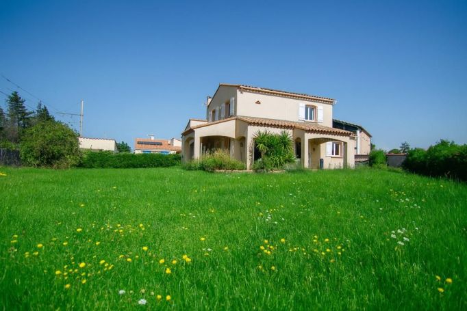 MAISON  5 PIECES 131 M2 BORD DE MER MILLAS