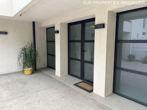 MAISON CONTEMPORAINE BORD DE MER TORREILLES