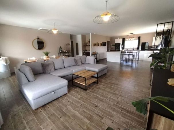 MAISON  6 PIECES 148 M2  CARCASSONNE