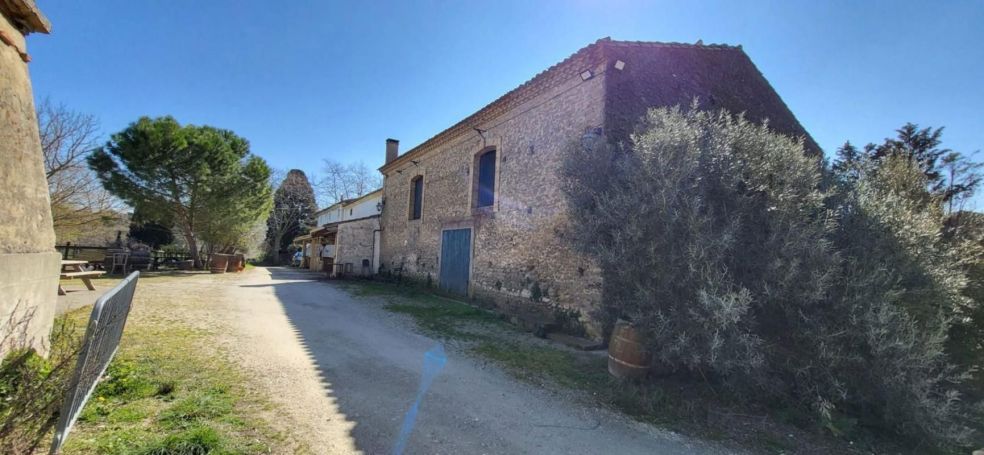 MAISON  DE MAîTRE  ARZENS