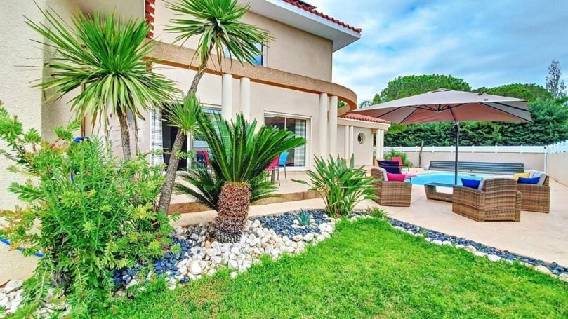 MAISON  5 PIECES 188 M2  PERPIGNAN