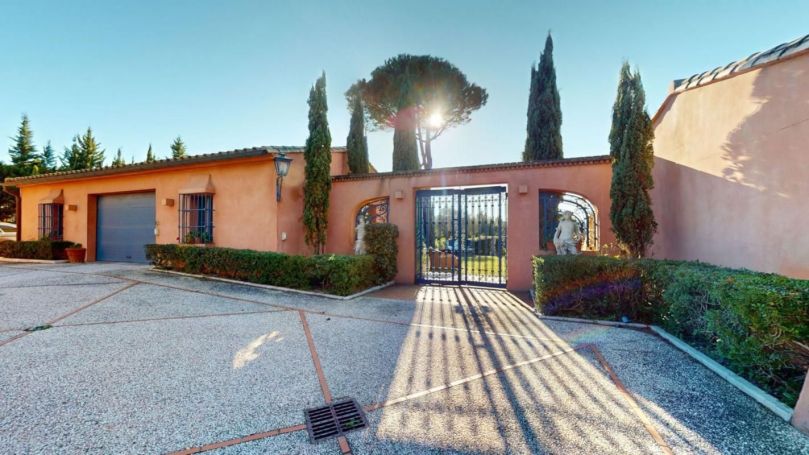 MAISON  980 M2  PALAJA