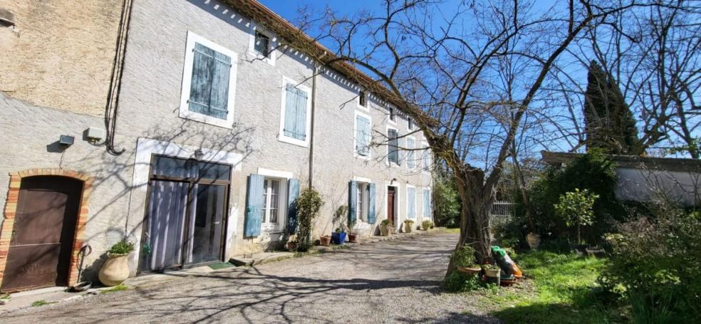 MAISON  DE MAîTRE  ARZENS