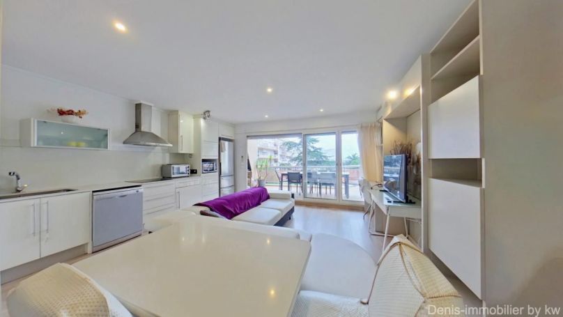 APPARTEMENT T2 43 M2 TERRASSE BORD DE MER SAINT CYPRIEN