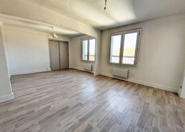 APPARTEMENT T2 54 M2  CERET