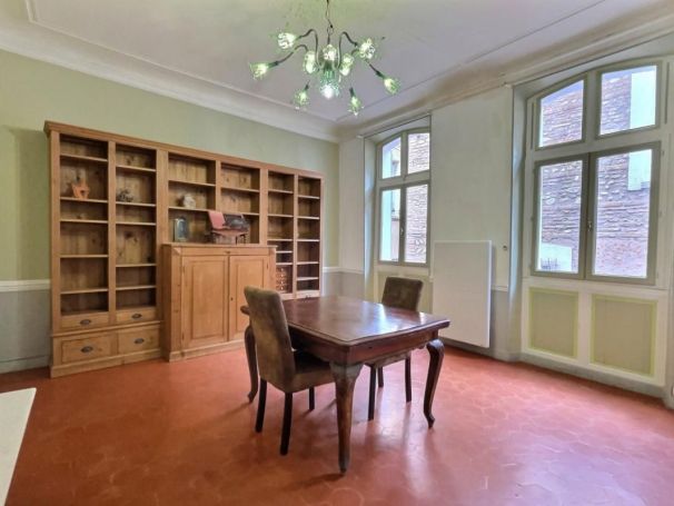 APPARTEMENT T5 126 M2  PERPIGNAN