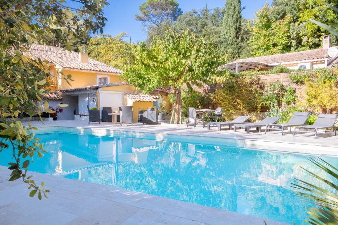 A louer MAISON  DE MAîTRE  TARADEAU