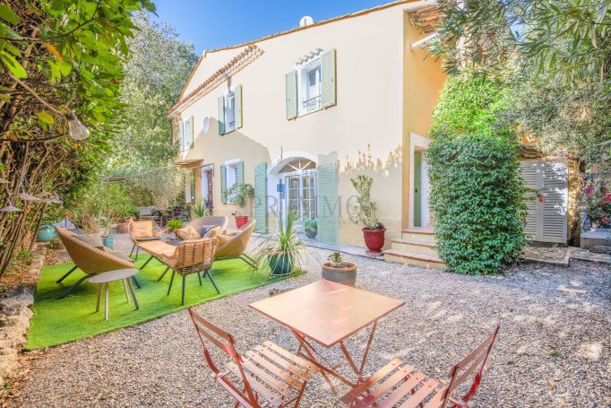 A louer MAISON  DE MAîTRE  TARADEAU