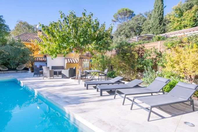 A louer MAISON  DE MAîTRE  TARADEAU