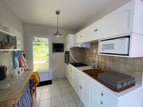 A vendre MAISON  5 PIECES 83 M2 BORD DE MER SAINT VINCENT SUR JARD