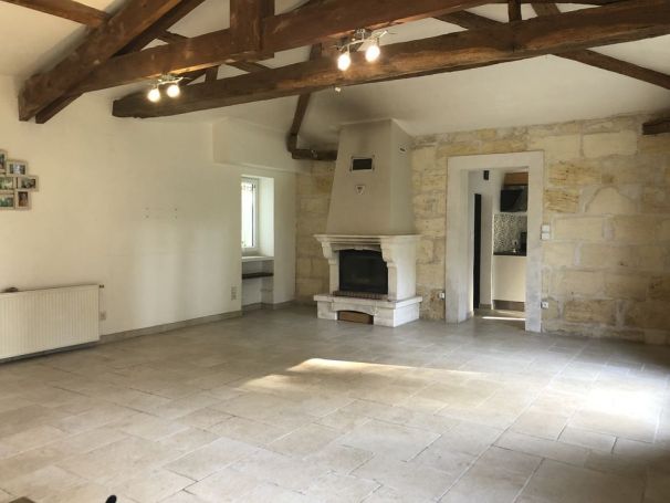 A louer LONGèRE  4 PIECES 154 M2  SAINT VIVIEN DE MEDOC