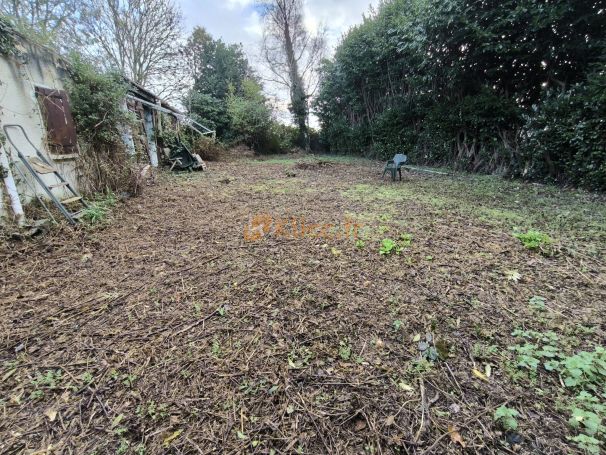 A vendre TERRAIN CONSTRUCTIBLE ET VIABILISE 1500 M&sup2; FECAMP