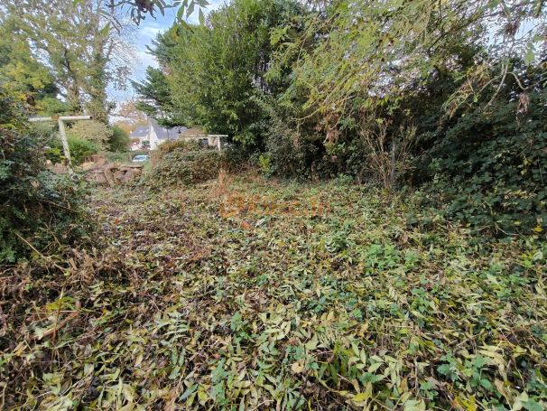 A vendre TERRAIN CONSTRUCTIBLE ET VIABILISE 1500 M&sup2; FECAMP