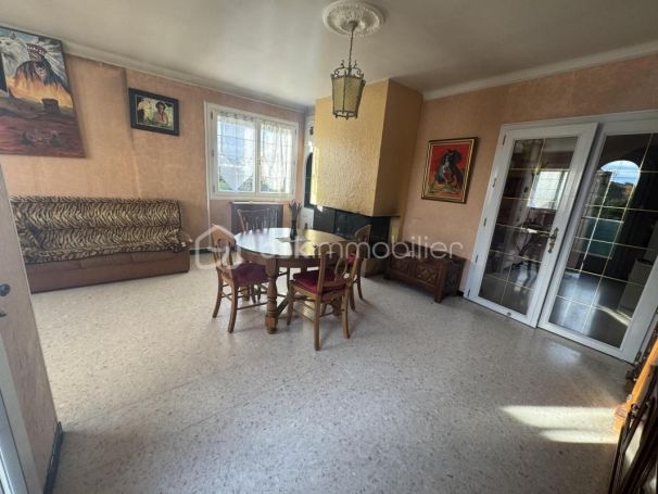 A louer MAISON  4 PIECES 82 M2 BORD DE MER LA GARDE