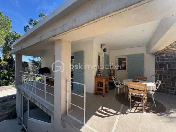 A louer MAISON  D'ARCHITECTE  TOURRETTES