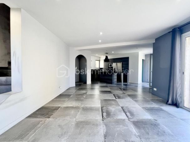 A vendre MAISON  4 PIECES 120 M2 BORD DE MER SERIGNAN