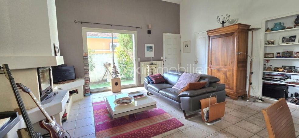 A louer MAISON  5 PIECES 120 M2 BORD DE MER PINET