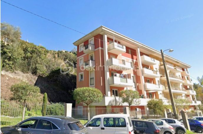 A louer APPARTEMENT T2 43 M2 BORD DE MER NICE