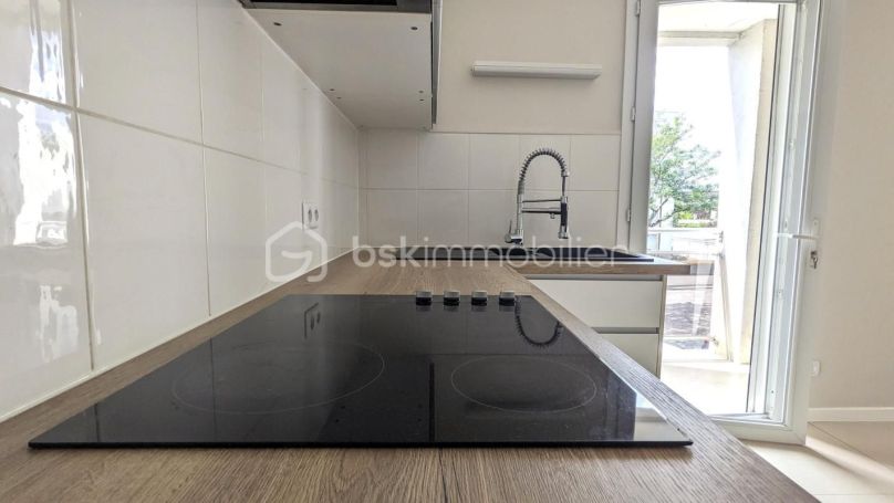 A louer APPARTEMENT NEUF T4 67 M2  BORDEAUX