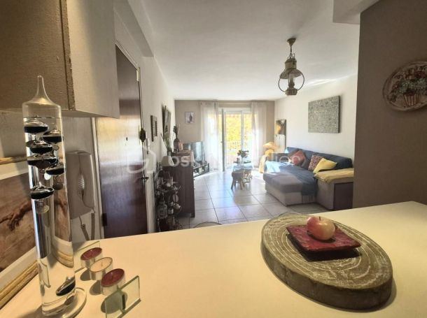 A louer APPARTEMENT T3 68 M2 BORD DE MER HYERES