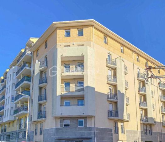A louer APPARTEMENT T2 33 M2 BORD DE MER NICE