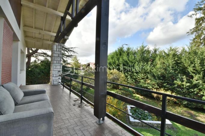 A louer APPARTEMENT T7 119 M2 TERRASSE  SAINT VINCENT DE PAUL