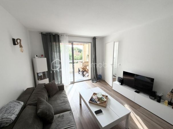 A louer APPARTEMENT T2 40 M2 BORD DE MER CAVALAIRE SUR MER