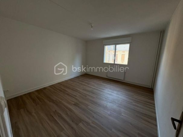 A louer APPARTEMENT T3 70 M2  ARRAS