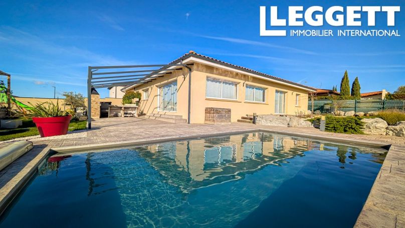 A louer MAISON  7 PIECES 198 M2  CARCASSONNE