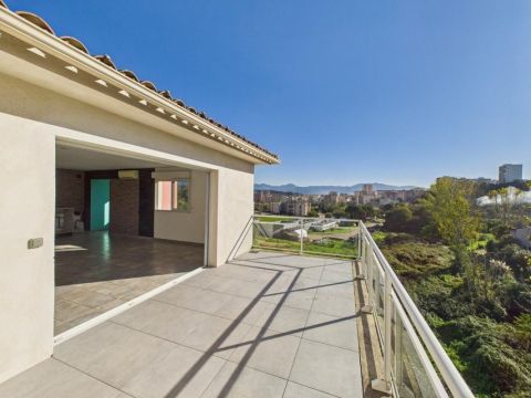 A louer APPARTEMENT T4 111 M2 TERRASSE BORD DE MER AJACCIO