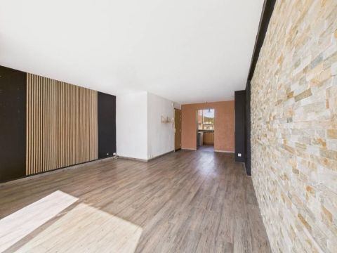 A louer APPARTEMENT T3 70 M2 BORD DE MER AJACCIO