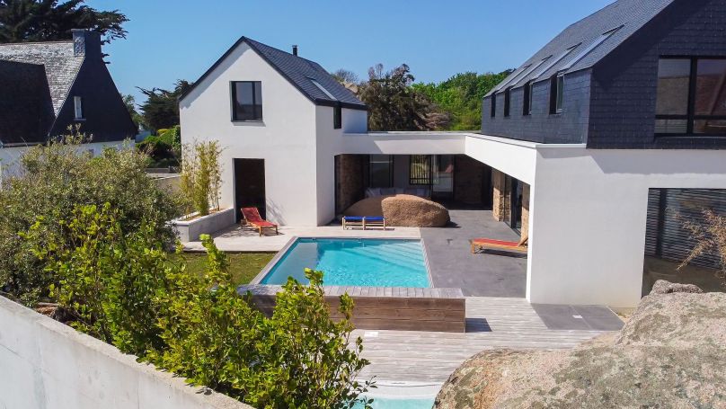 vente Villa avec piscine et plage à pied à Ploumanac'h