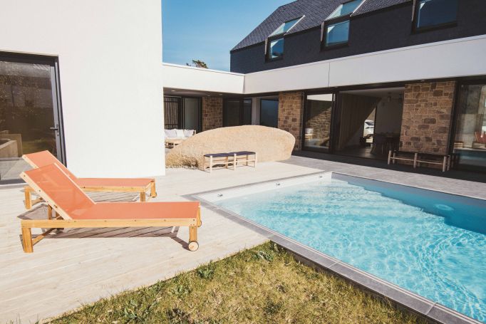 A vendre MAGNIFIQUE Villa 6 PIECES 237 M&sup2; plage A pieds Ploumanac'h
