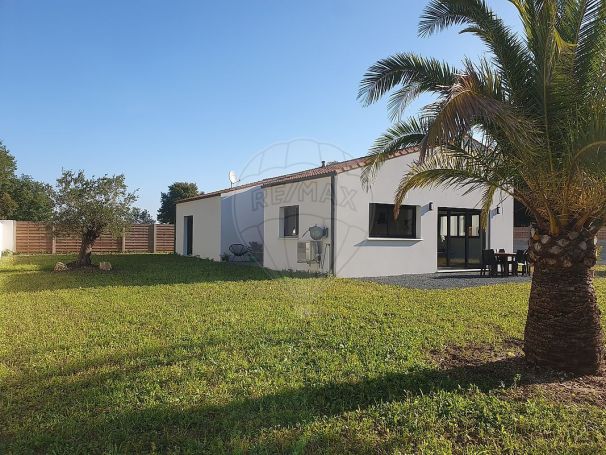 A louer MAISON  CONTEMPORAINE BORD DE MER LES MATHES