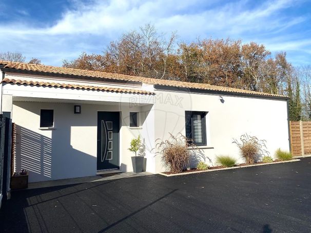 A louer MAISON  CONTEMPORAINE BORD DE MER LES MATHES