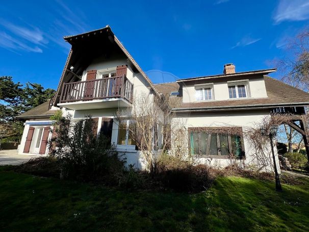 A louer MAISON  D'ARCHITECTE  SAINT ETIENNE DU ROUVRAY