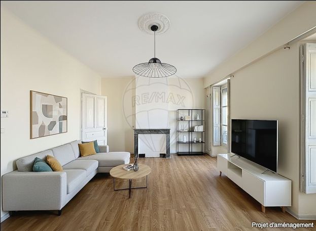 A louer APPARTEMENT T3 72 M2  NIMES