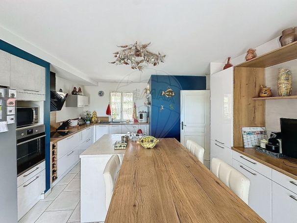 A louer MAISON  5 PIECES 131 M2  ROUSSON