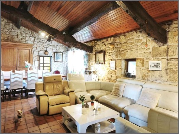 A louer LONGèRE  8 PIECES 243 M2  CEZAC