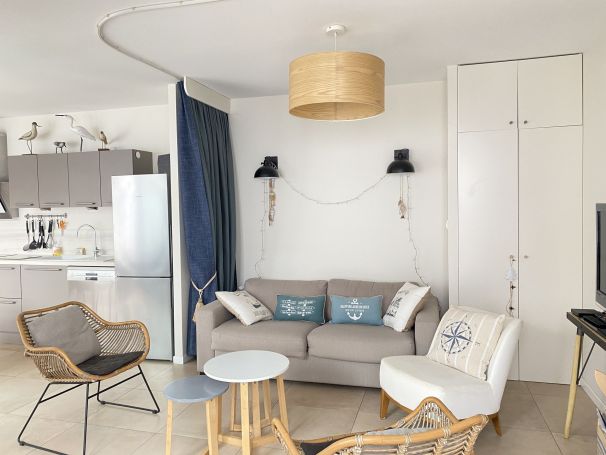 A vendre MAISON  4 PIECES 75 M2 PLAGE à PIED SAINT GILLES CROIX DE VIE