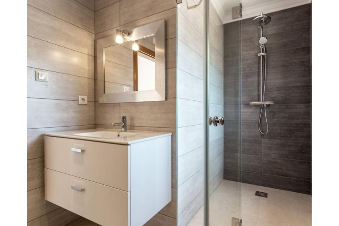 A louer APPARTEMENT T4 98 M2 TERRASSE  BEZIERS