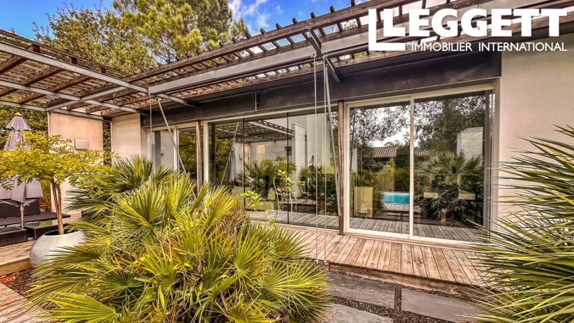 A louer MAISON  D'ARCHITECTE  BORDEAUX