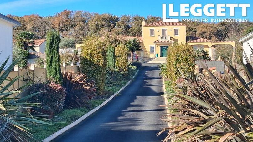 A vendre MAISON  6 PIECES 165 M2  CHANTONNAY