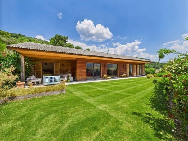 A louer MAISON 5 PIECES 131 M2 TAVACO