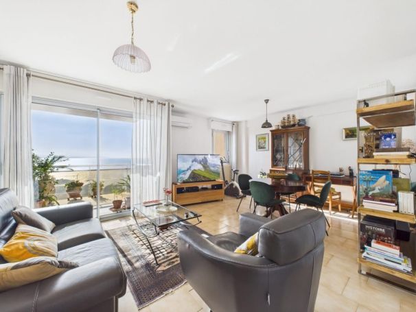 A louer APPARTEMENT T4 84 M2 TERRASSE BORD DE MER AJACCIO