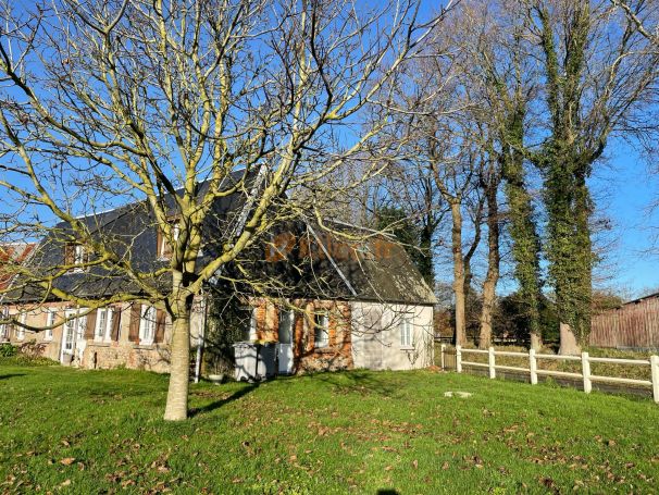A vendre Maison de caractEre 5 PIECES 125 M&sup2; Terres-de-Caux