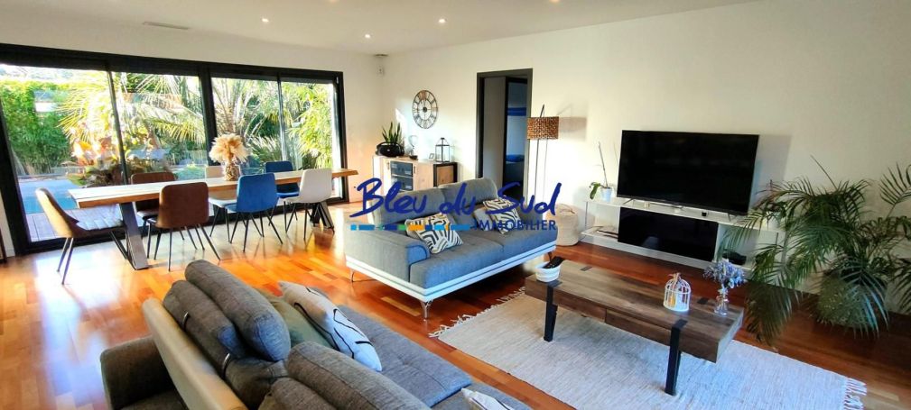 A vendre MAISON  6 PIECES 146 M2  RODES