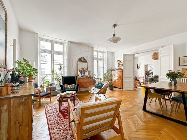 A louer APPARTEMENT T5 147 M2  NANTES