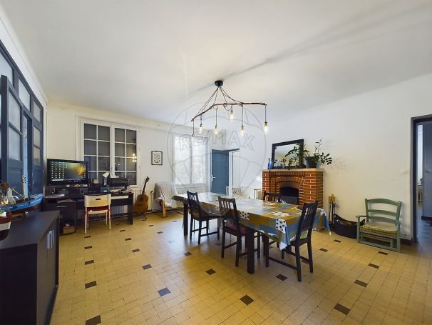 A louer LOFT  7 PIECES 200 M2  BALLON